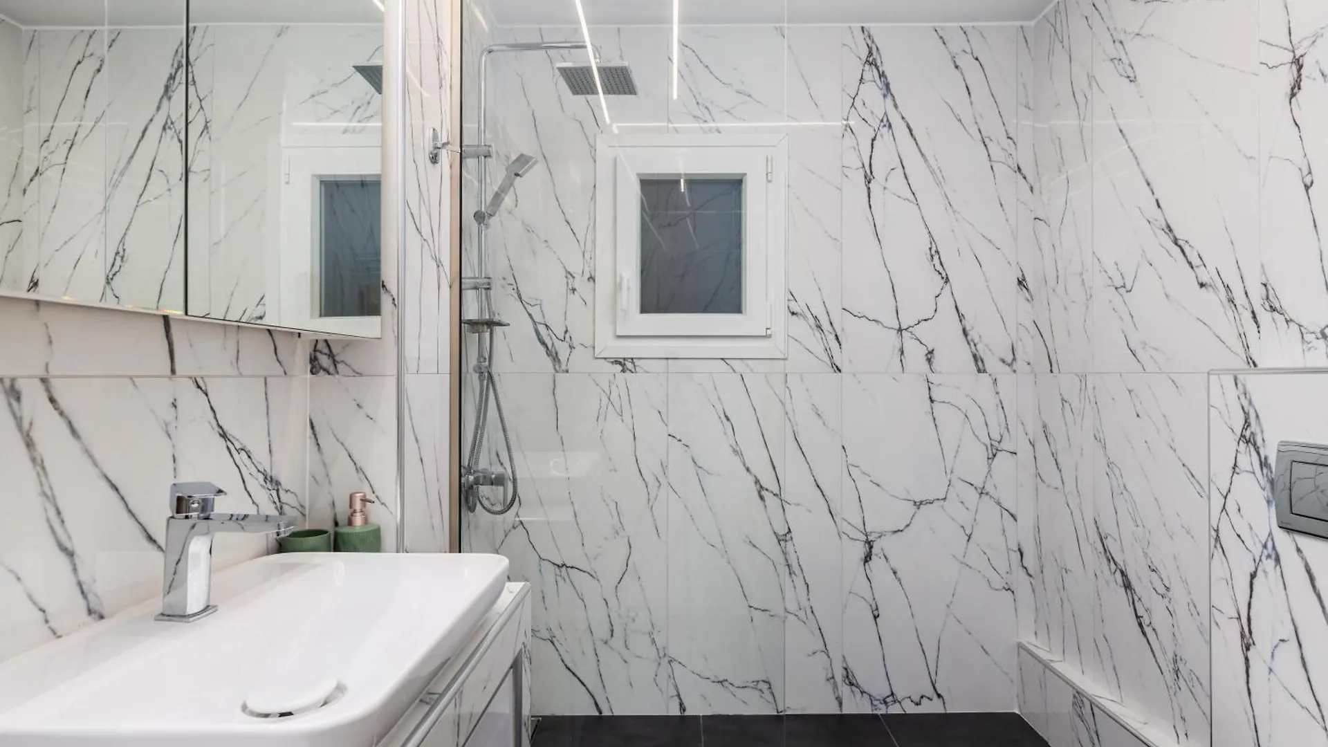 Mirror Luxury Central Penthouse By Binobi! Salonicco Appartamento